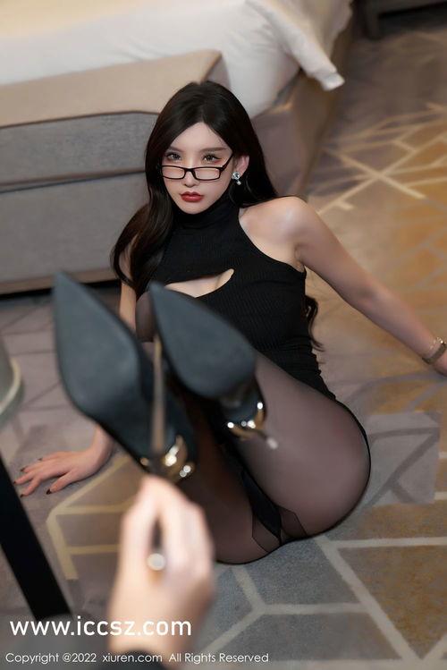 超短裙 国产 在线,时尚潮流下的民族风采